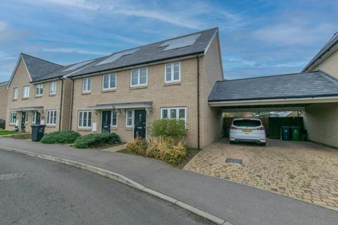 3 bedroom semi-detached house to rent, Racecourse View, Cottenham