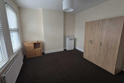 undefined, Croydon CR0