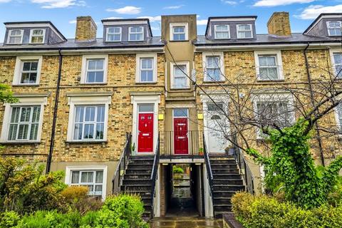 2 bedroom flat to rent, Church Street, London, N9