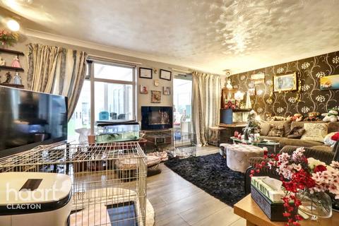 3 bedroom detached bungalow for sale, Elm Road, Clacton-On-Sea