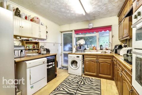 3 bedroom detached bungalow for sale, Elm Road, Clacton-On-Sea