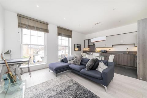 2 bedroom flat to rent, Warwick Road, Ealing, W5