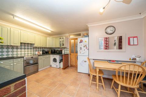 3 bedroom terraced house for sale, Curtis Close, Mill End, Rickmansworth