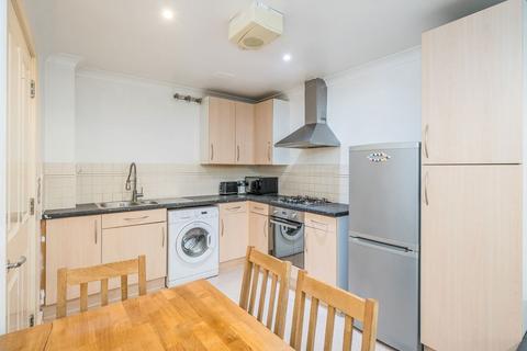 undefined, Station Road, Twickenham TW1