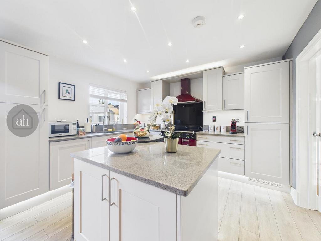 Kitchen/Breakfast Room