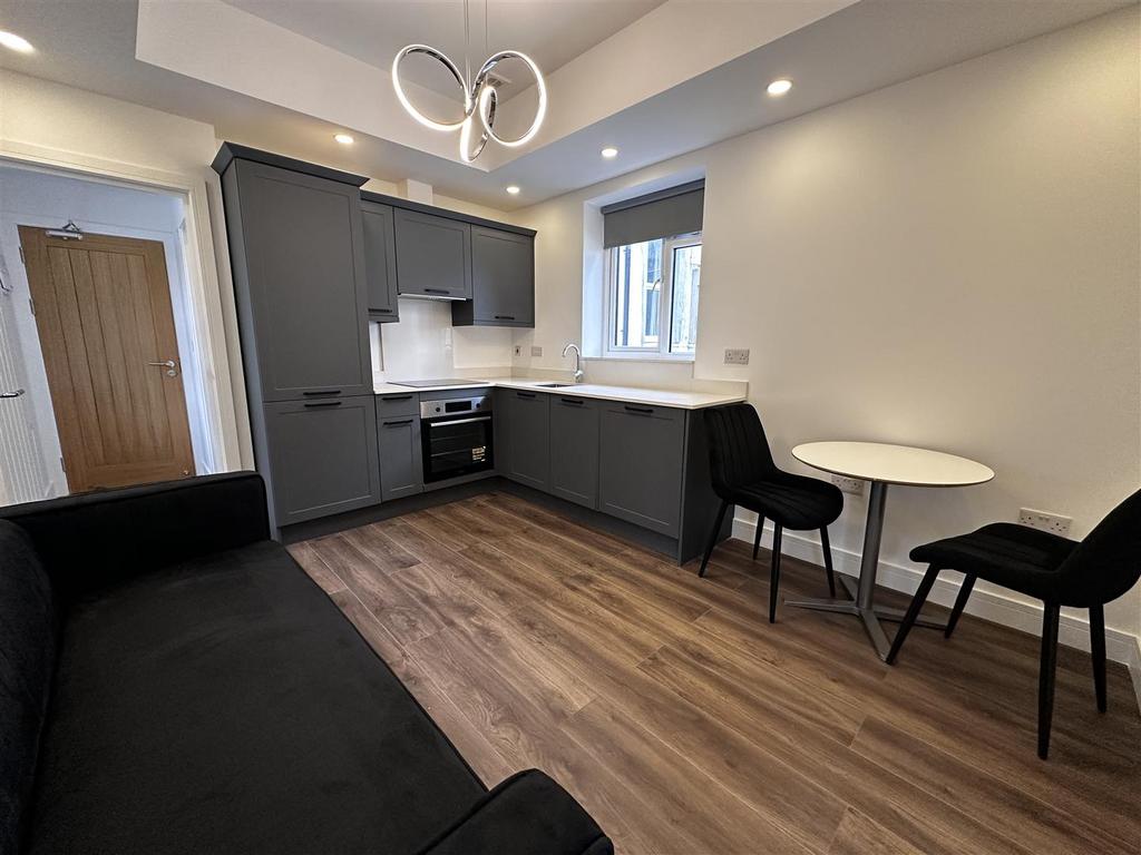 Kitchen/Lounge