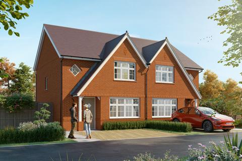 3 bedroom semi-detached house for sale, Letchworth at Hendricks Green, Goffs Oak, EN7 Goffs Lane EN7