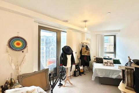 3 bedroom apartment for sale, Royal Docks West, Western Gateway, London E16