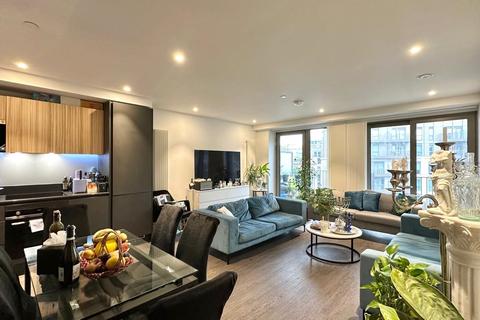 3 bedroom apartment for sale, Western Gateway, London E16