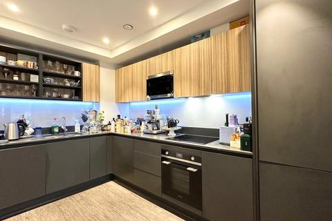 3 bedroom apartment for sale, Western Gateway, London E16
