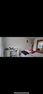 1 bedroom flat to rent, Sycamore Grove, New Malden