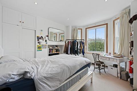 3 bedroom flat to rent, Stafford Mansions, Haarlem Road, W14