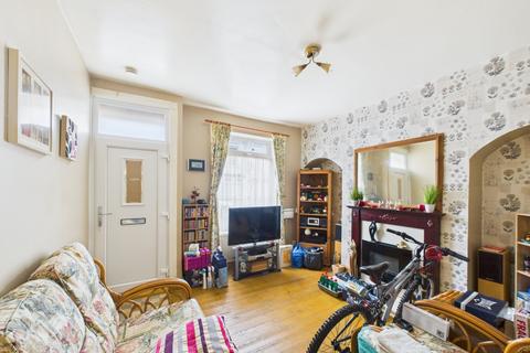 2 bedroom terraced house for sale, Estcourt Street, Hull, HU9 2RS