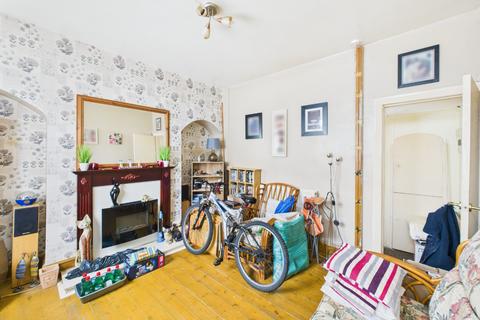 2 bedroom terraced house for sale, Estcourt Street, Hull, HU9 2RS