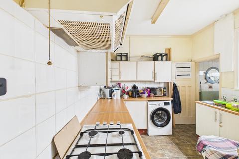 2 bedroom terraced house for sale, Estcourt Street, Hull, HU9 2RS