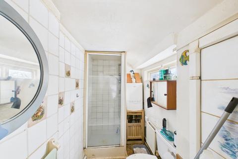2 bedroom terraced house for sale, Estcourt Street, Hull, HU9 2RS