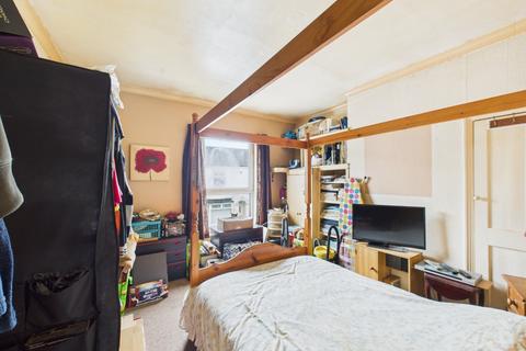 2 bedroom terraced house for sale, Estcourt Street, Hull, HU9 2RS