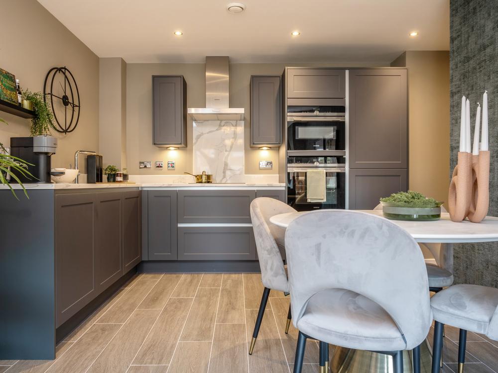 Redrow - 2 Bedroom Apartment - Kitchen - 65122