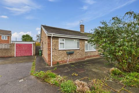 2 bedroom semi-detached bungalow for sale, Allanson Drive, Cottingham, HU16 4PF