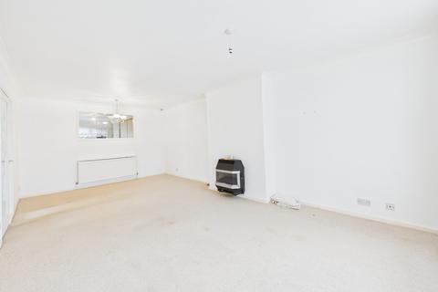 2 bedroom semi-detached bungalow for sale, Allanson Drive, Cottingham, HU16 4PF