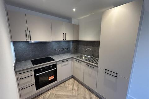 Studio to rent, Weavers House, Castleward Boulevard, Derby