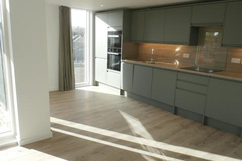 2 bedroom flat to rent, Lawrence House, Cambridge CB4