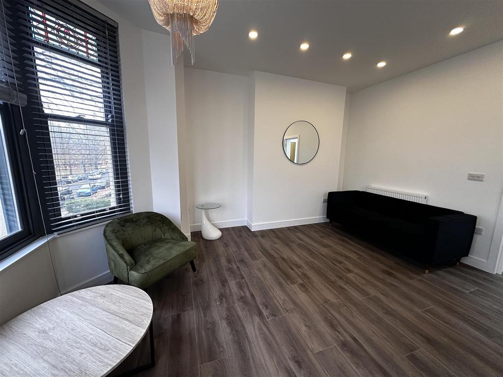 Kitchen/Lounge