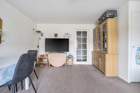 undefined, Walpole Road, Slough, Berkshire