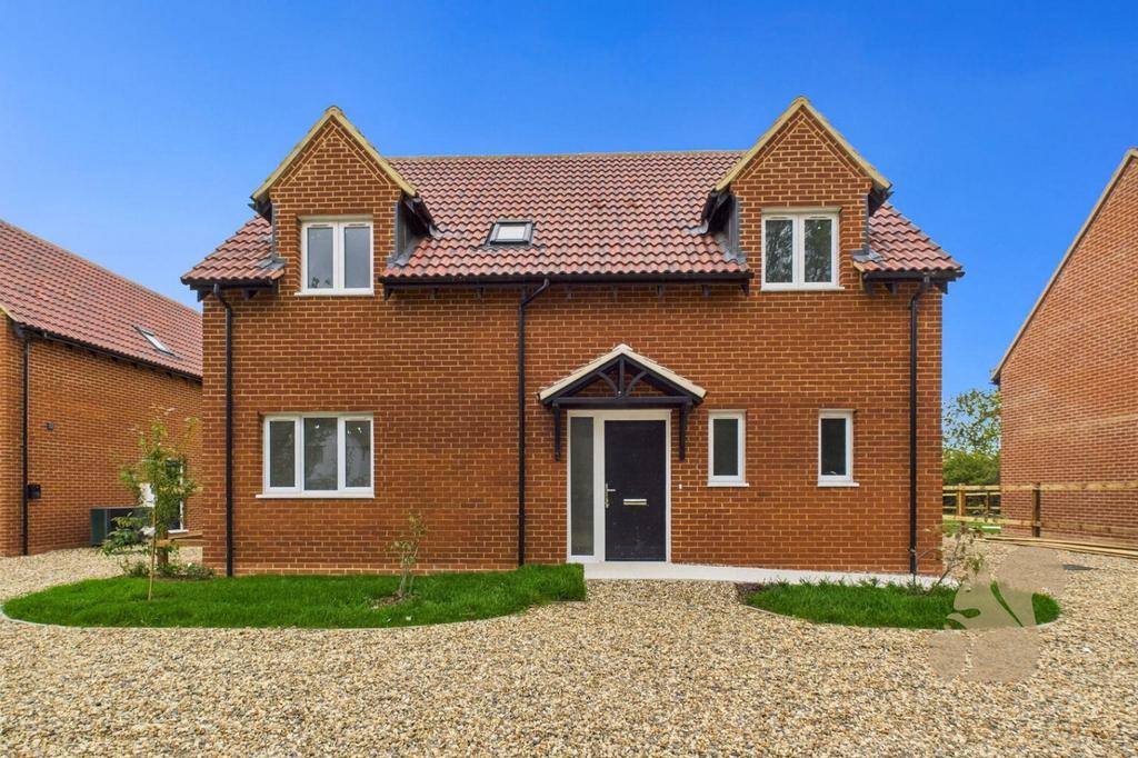 Plot 4 - Oakfields - Front Shot .jpg