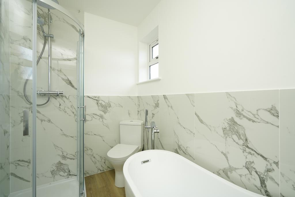 14.bathroom 4