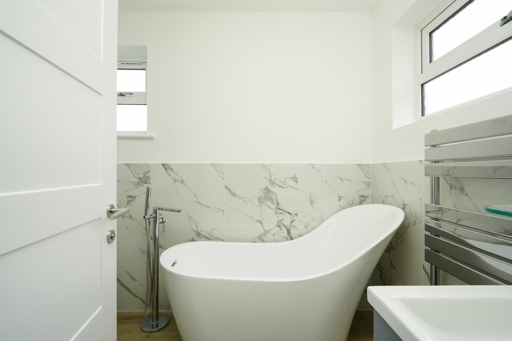 11: Bath 2