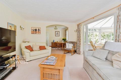 undefined, Cedar Close Horsham RH12