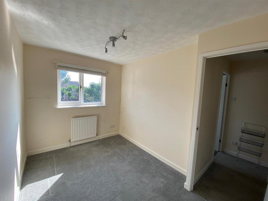 2 seymour bedroom 2.jpg