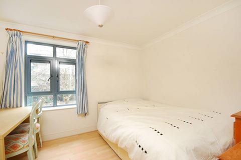 2 bedroom flat to rent, Bridgewater Square, City, London, EC2Y
