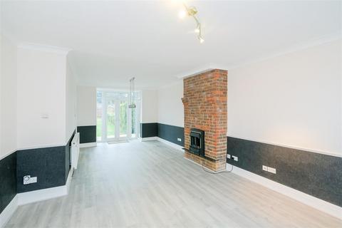 undefined, Dale View Crescent, Chingford,