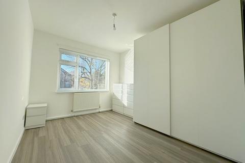 1 bedroom flat to rent, Sherwood Court, Willesden