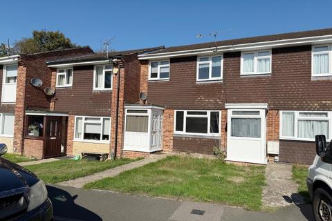 3 bedroom terraced house for sale, 16 Mead Close, Romsey, Hampshire