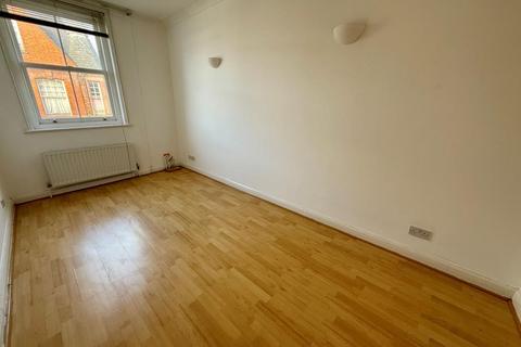 Mixed use for sale, 20 High Street, Chatham, Kent