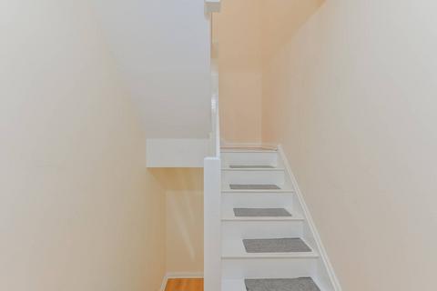 undefined, Wivenhoe Close,, Peckham, London, SE15