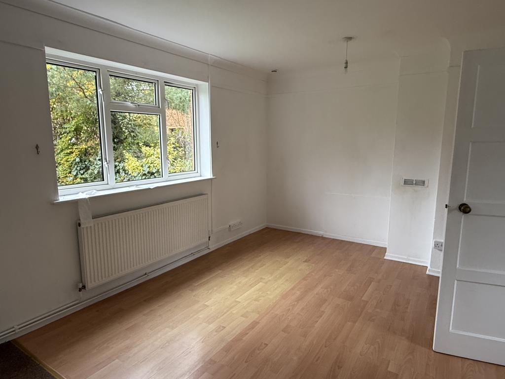 Dining Room in Semi in Wealden Village