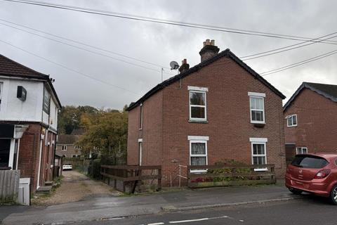 undefined, 2 Royston Cottage, Portsmouth Road, Bursledon, Southampton
