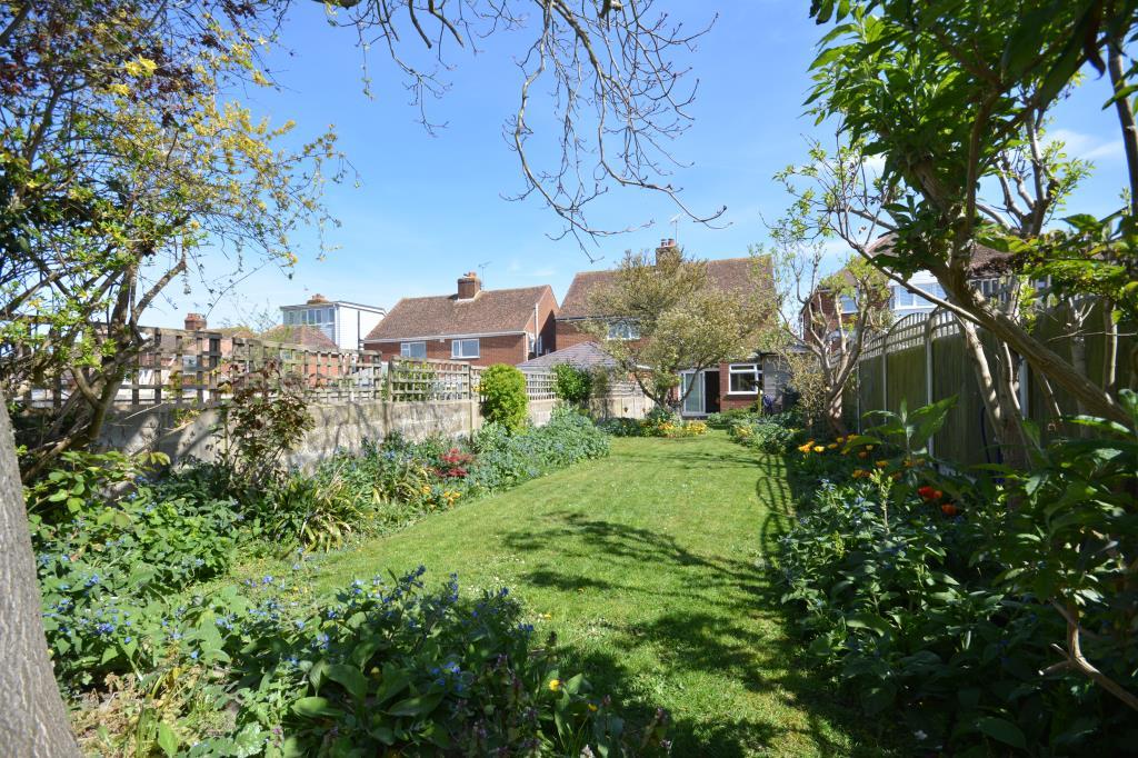Garden to rear