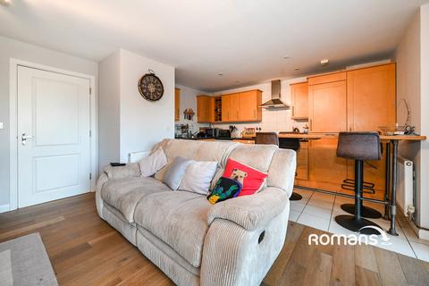 2 bedroom flat to rent, Canterville Place, Mount Lane, Bracknell, RG12