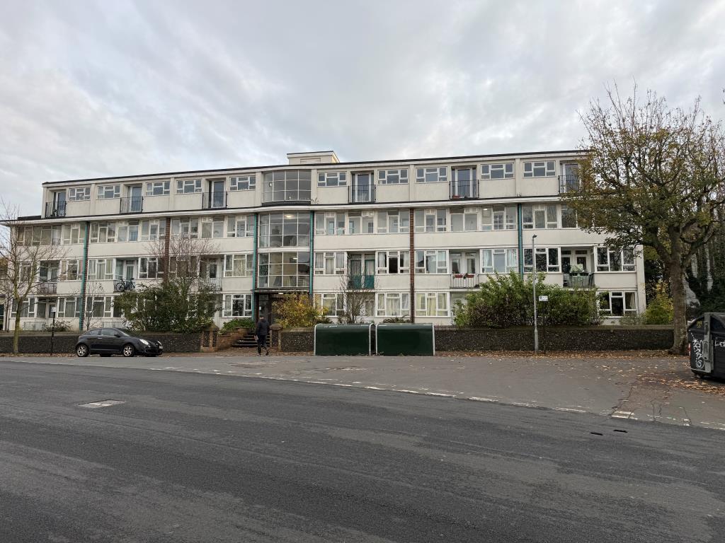 Front elevation from Buckingham Place