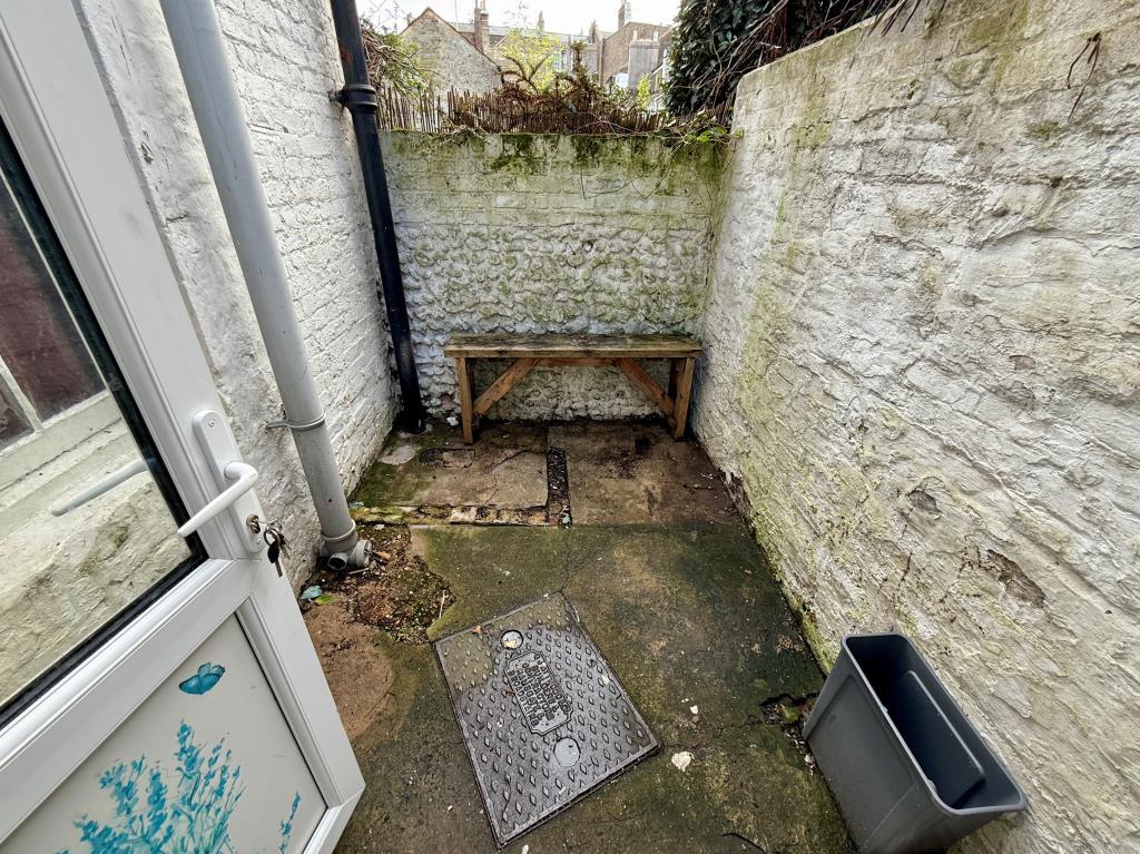 Rear courtyard