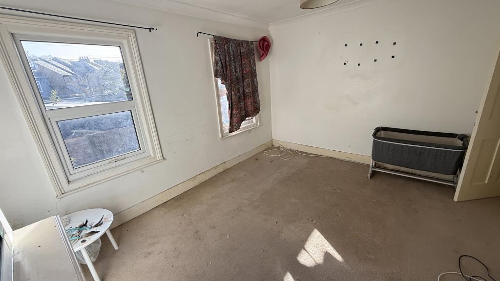 Internal image of main bedroom 1