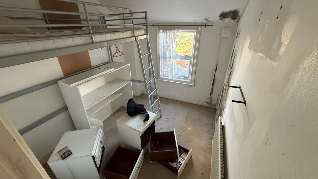 Internal image of bedroom 3 from bedroom 2