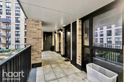 undefined, Healum Avenue, London