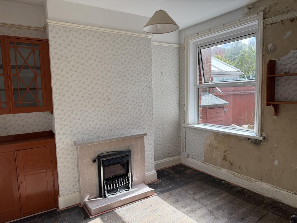 Dining room with fireplace