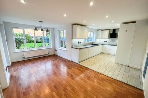 5 bedroom detached house for sale, Balmoral Road, Leicestershire LE67